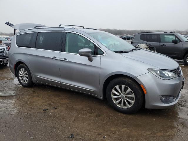 2C4RC1BG2KR609047 2019 CHRYSLER PACIFICA, photo no. 4