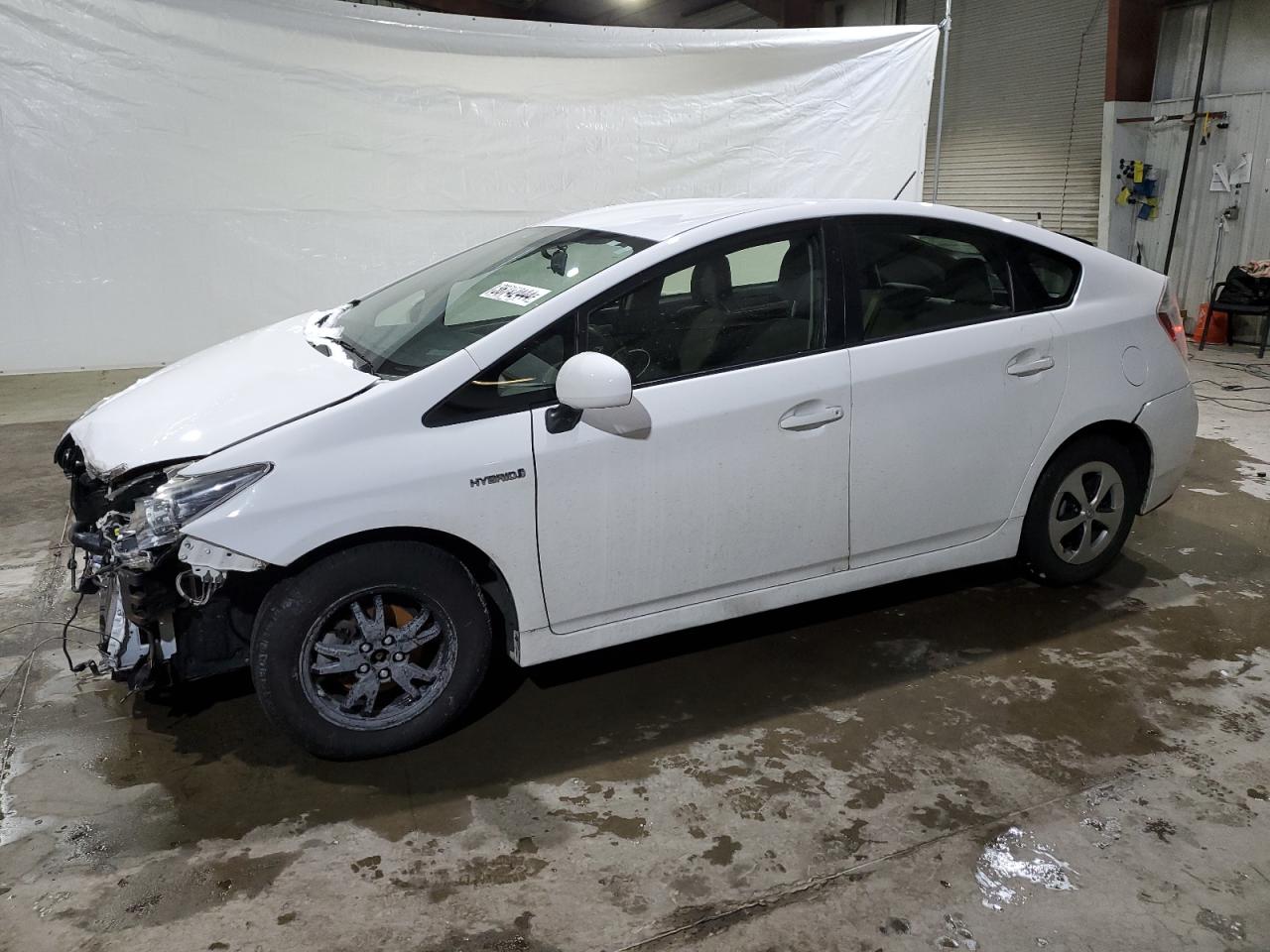 JTDKN3DU3E1801726 2014 Toyota Prius