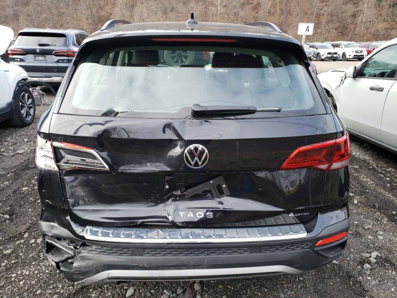 3VVMX7B22PM359766 2023 Volkswagen Taos S