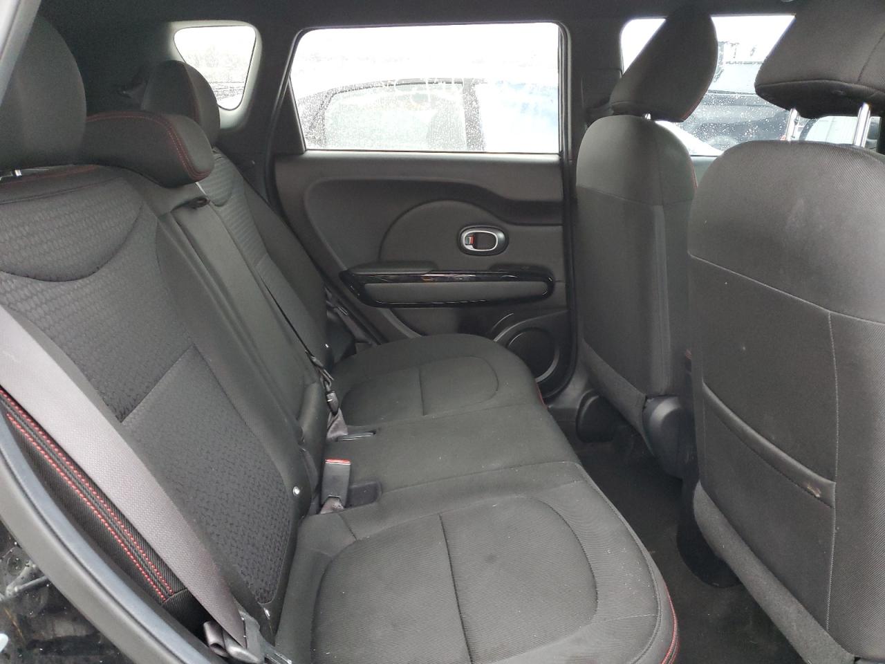 KNDJP3A53F7775940 2015 Kia Soul +