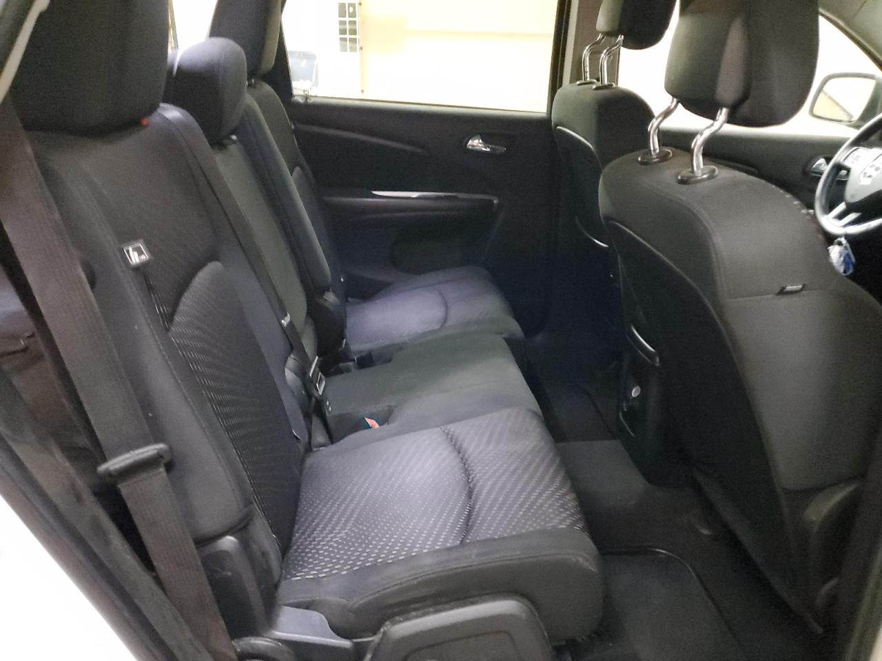 3D4PH1FG7BT522828 2011 Dodge Journey Mainstreet