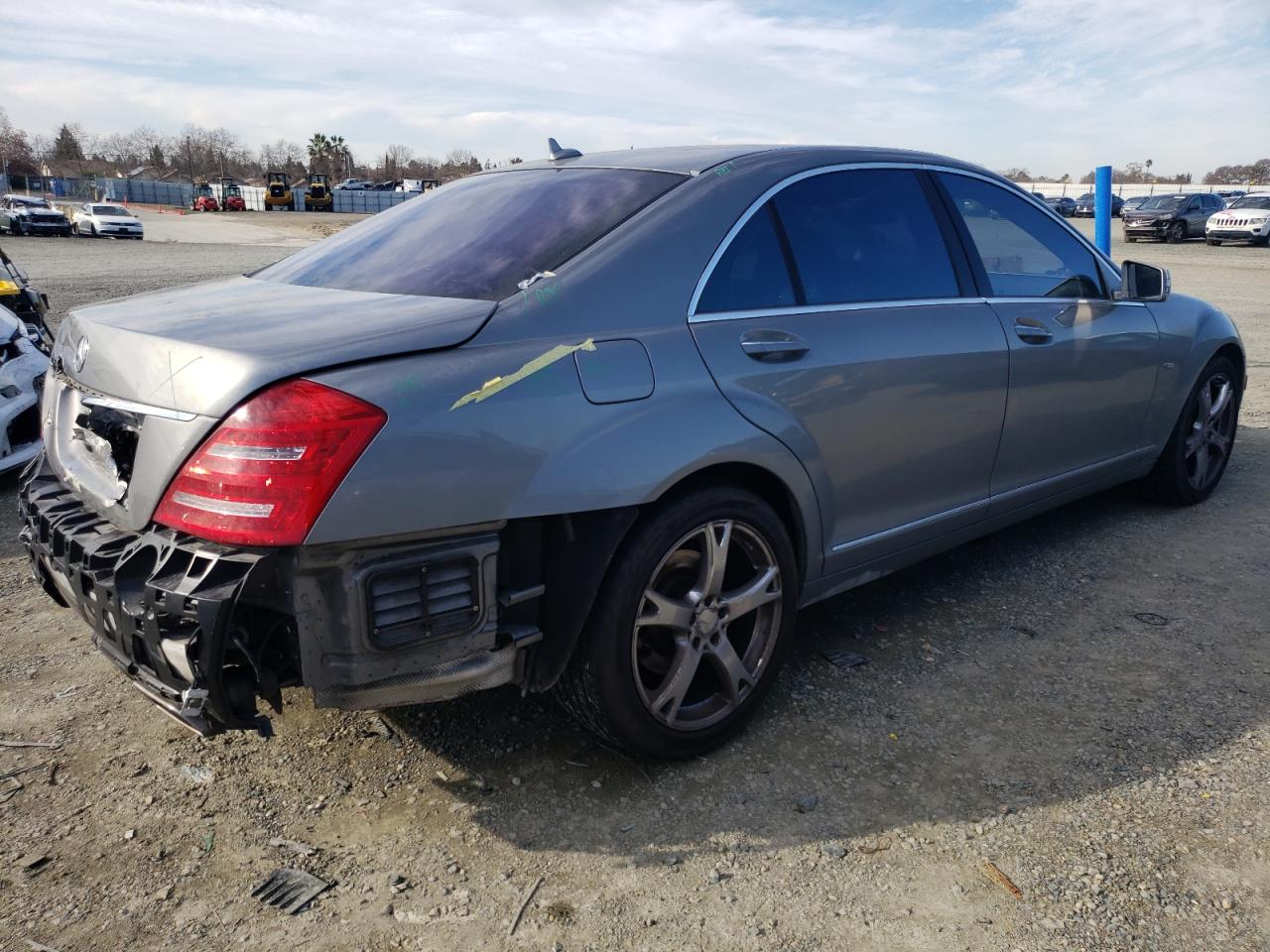 2012 Mercedes-Benz S 550 vin: WDDNG7DB7CA430179