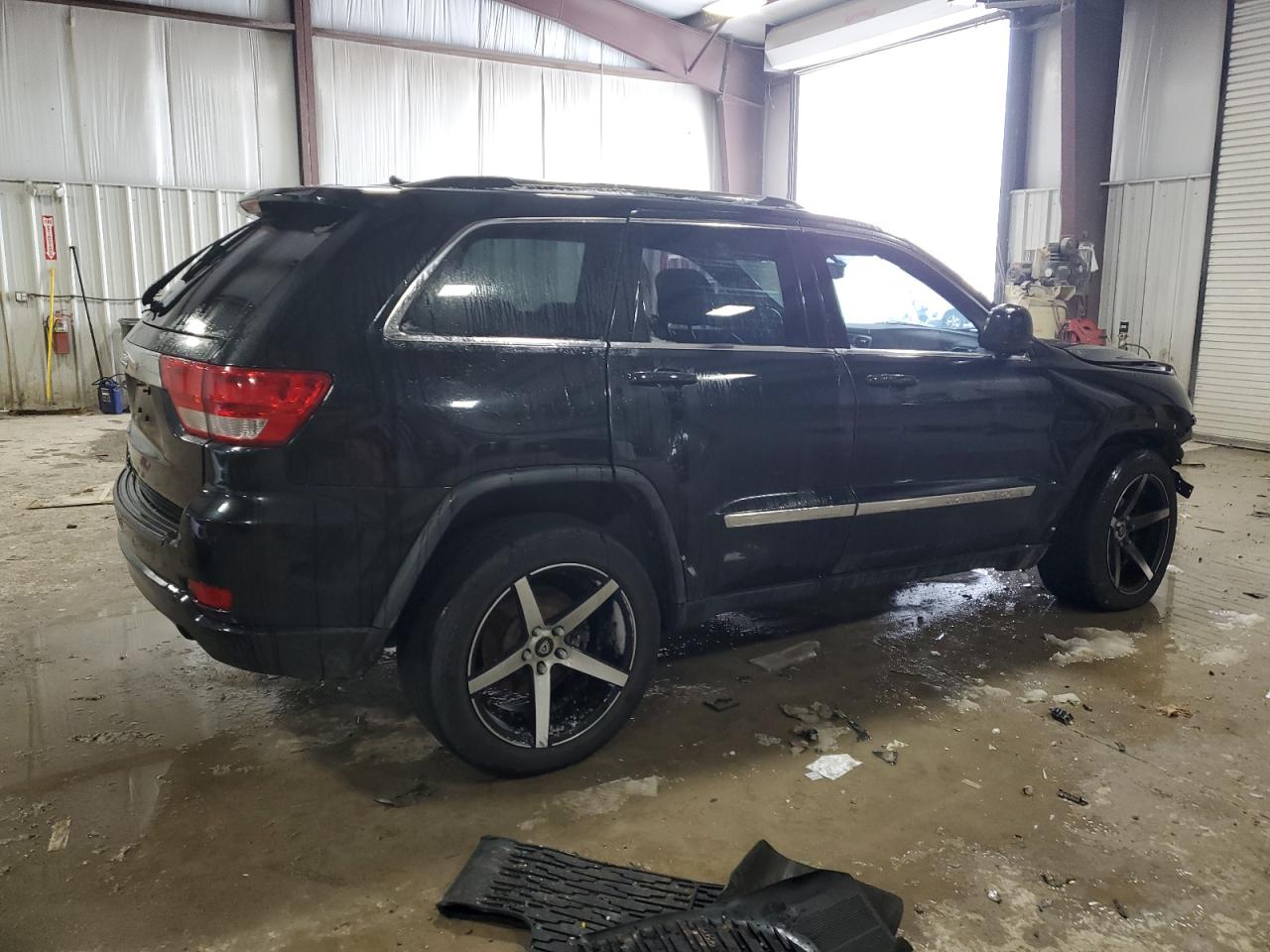 1C4RJFAG5CC145668 2012 Jeep Grand Cherokee Laredo