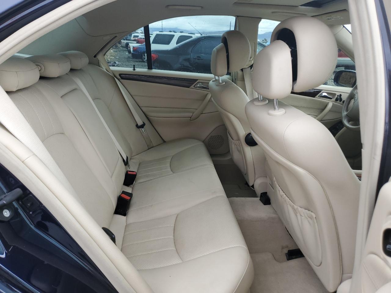 WDBRF92H57F891342 2007 Mercedes-Benz C 280 4Matic