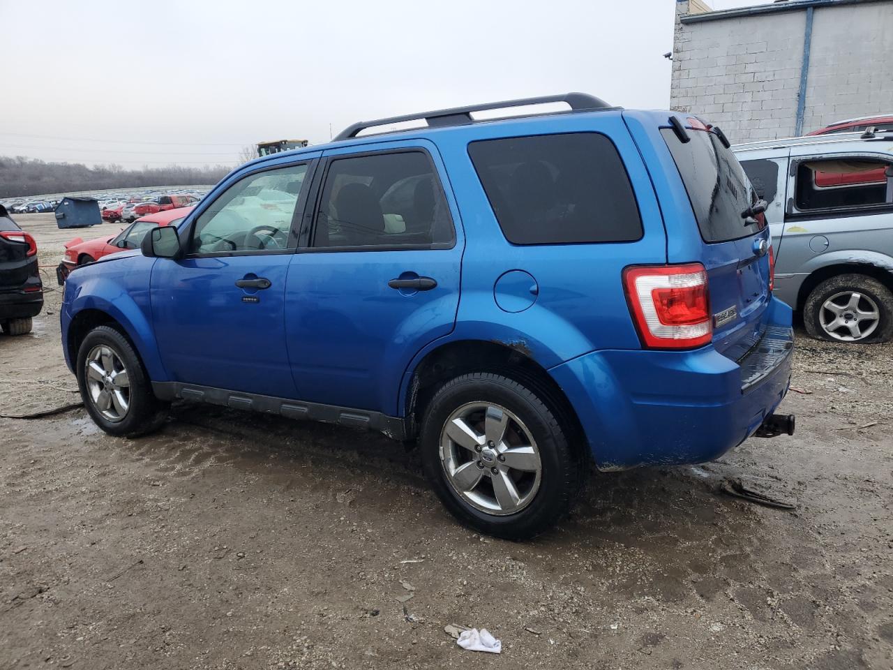 1FMCU0DG4BKB45635 2011 Ford Escape Xlt