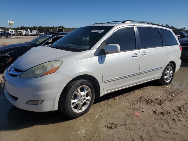 2006 Toyota Sienna XLE