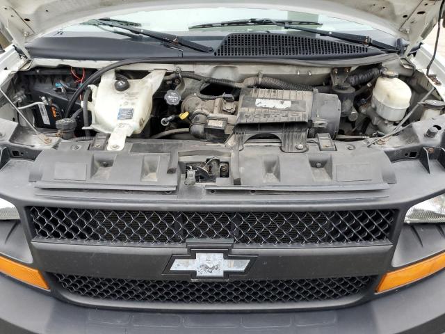 2017 Chevrolet Express - Image 12