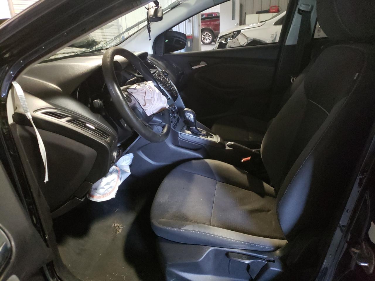 1FADP3F2XEL157876 2014 Ford Focus Se