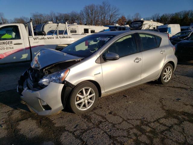 2013 Toyota Prius c 