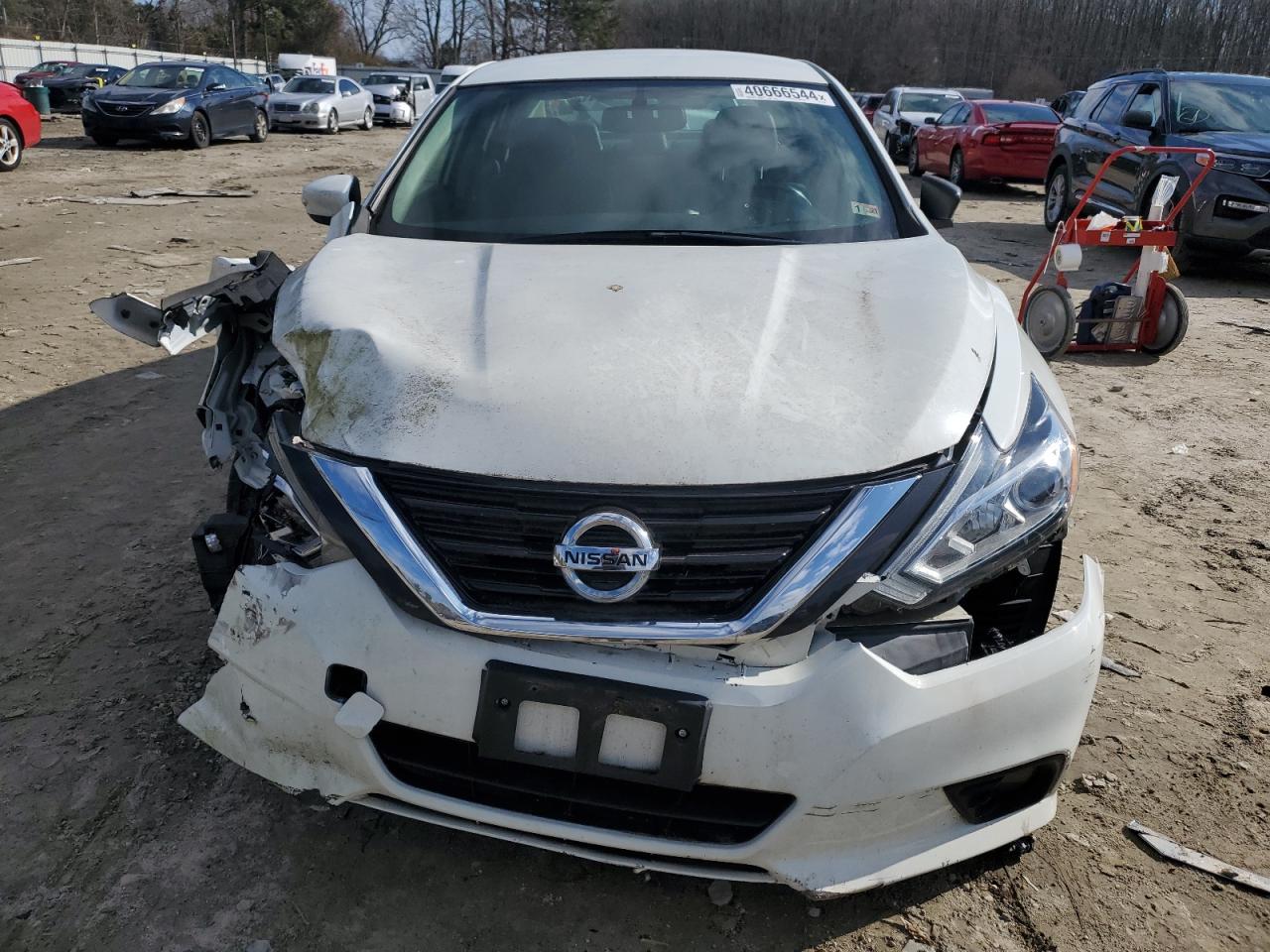 2018 Nissan Altima 2.5 vin: 1N4AL3AP7JC239222