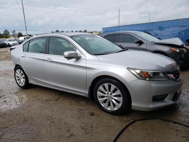 1HGCR2F7XFA152066 | 2015 HONDA ACCORD EX