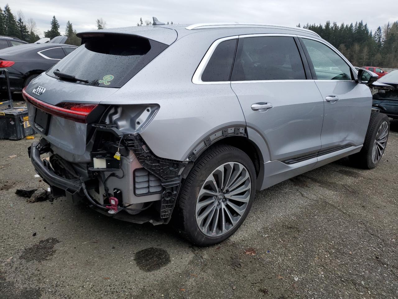 2019 Audi E-Tron Prestige vin: WA1VAAGE8KB024963