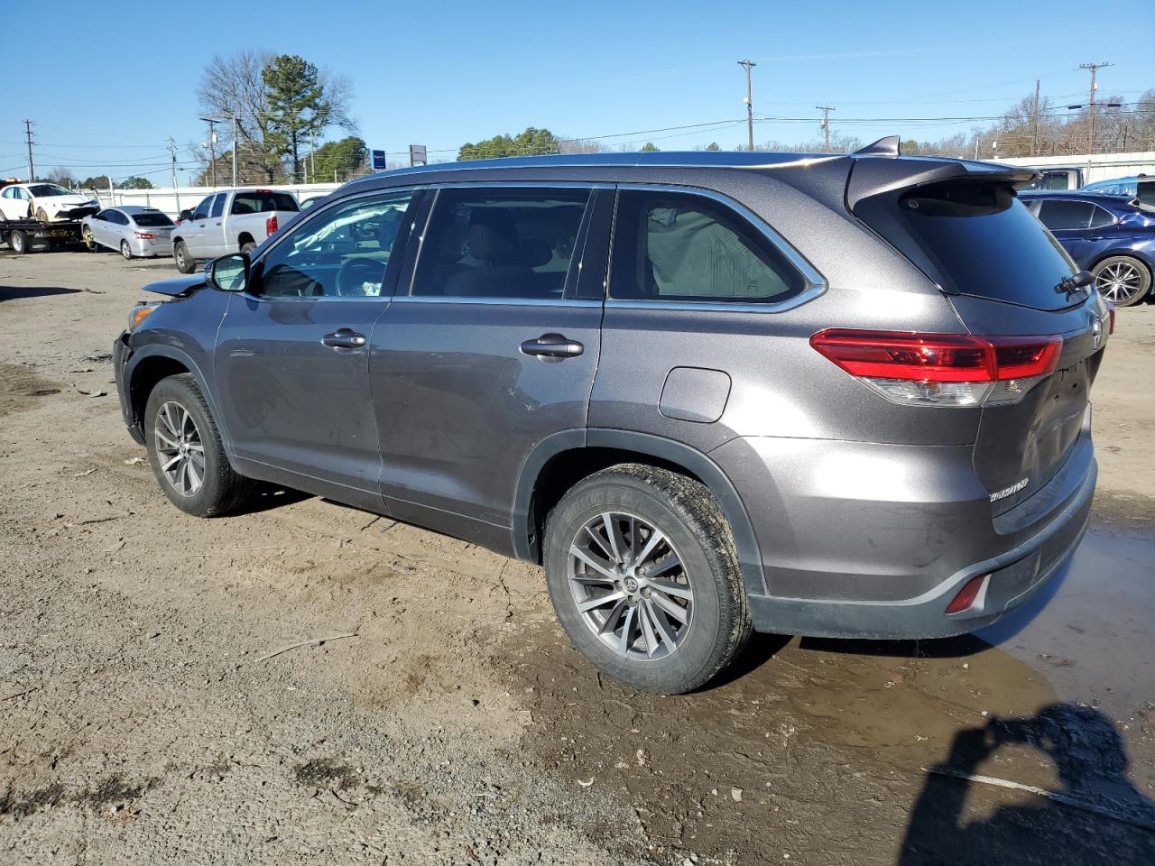 5TDKZRFHXJS541250 2018 Toyota Highlander Se