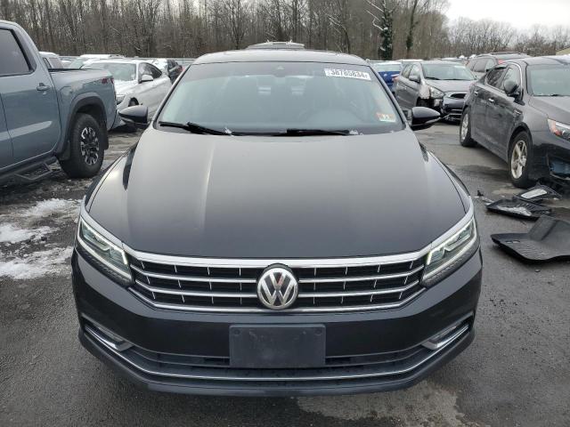 2017 VOLKSWAGEN PASSAT SEL - 1VWCT7A31HC056431