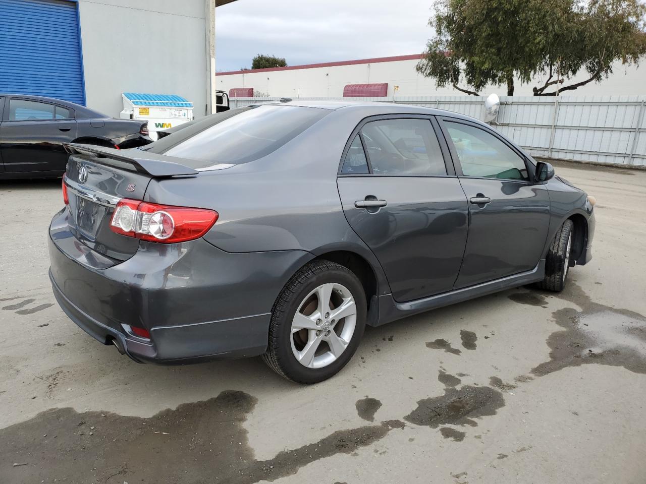 2T1BU4EE4BC581374 2011 Toyota Corolla Base