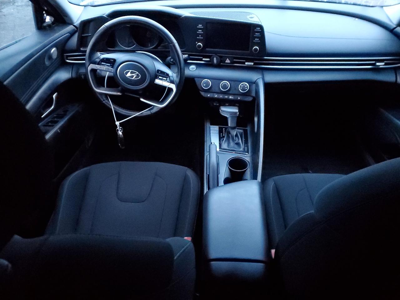 KMHLM4AG7NU286218 2022 Hyundai Elantra Sel