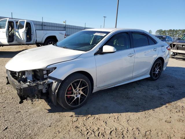 Lot #2462032446 2017 TOYOTA CAMRY LE salvage car
