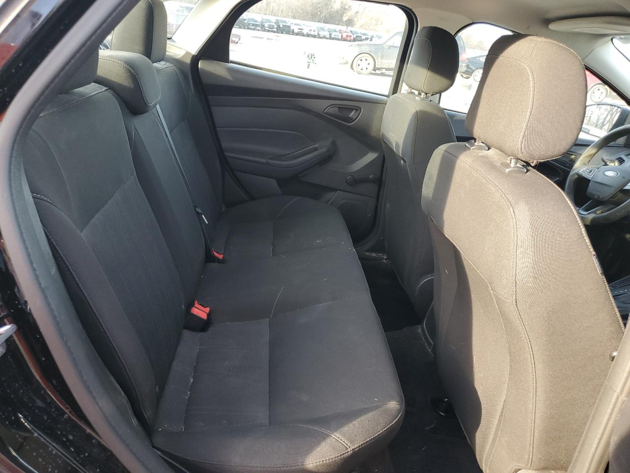 VIN: 1FADP3E28HL276676 2017 FORD FOCUS