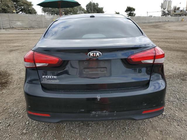 3KPFK4A71JE218996 | 2018 KIA FORTE LX