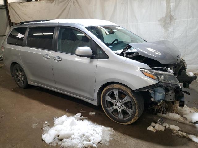 5TDXZ3DC1HS821370 | 2017 TOYOTA SIENNA SE