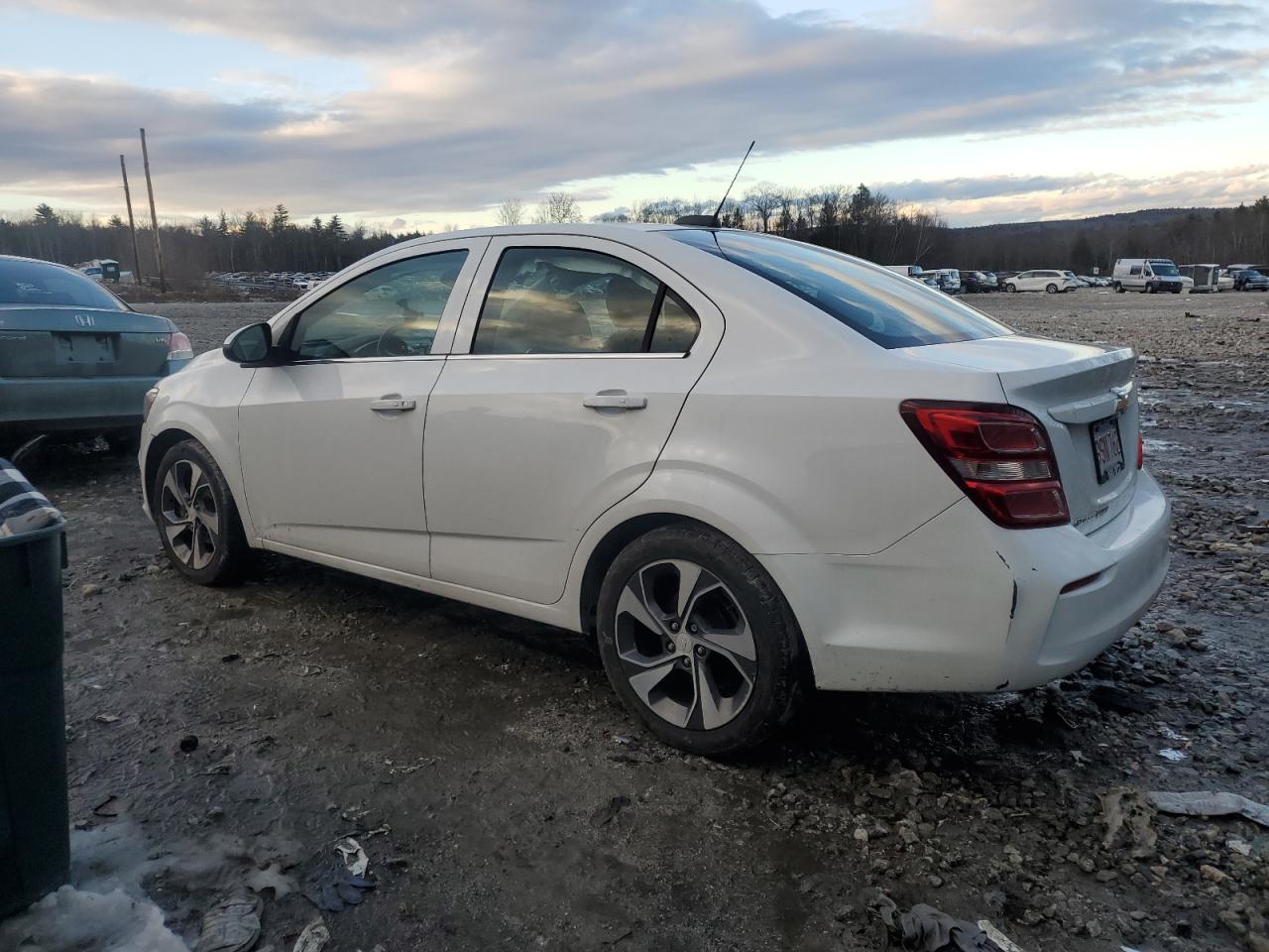 1G1JF5SBXH4145476 2017 Chevrolet Sonic Premier