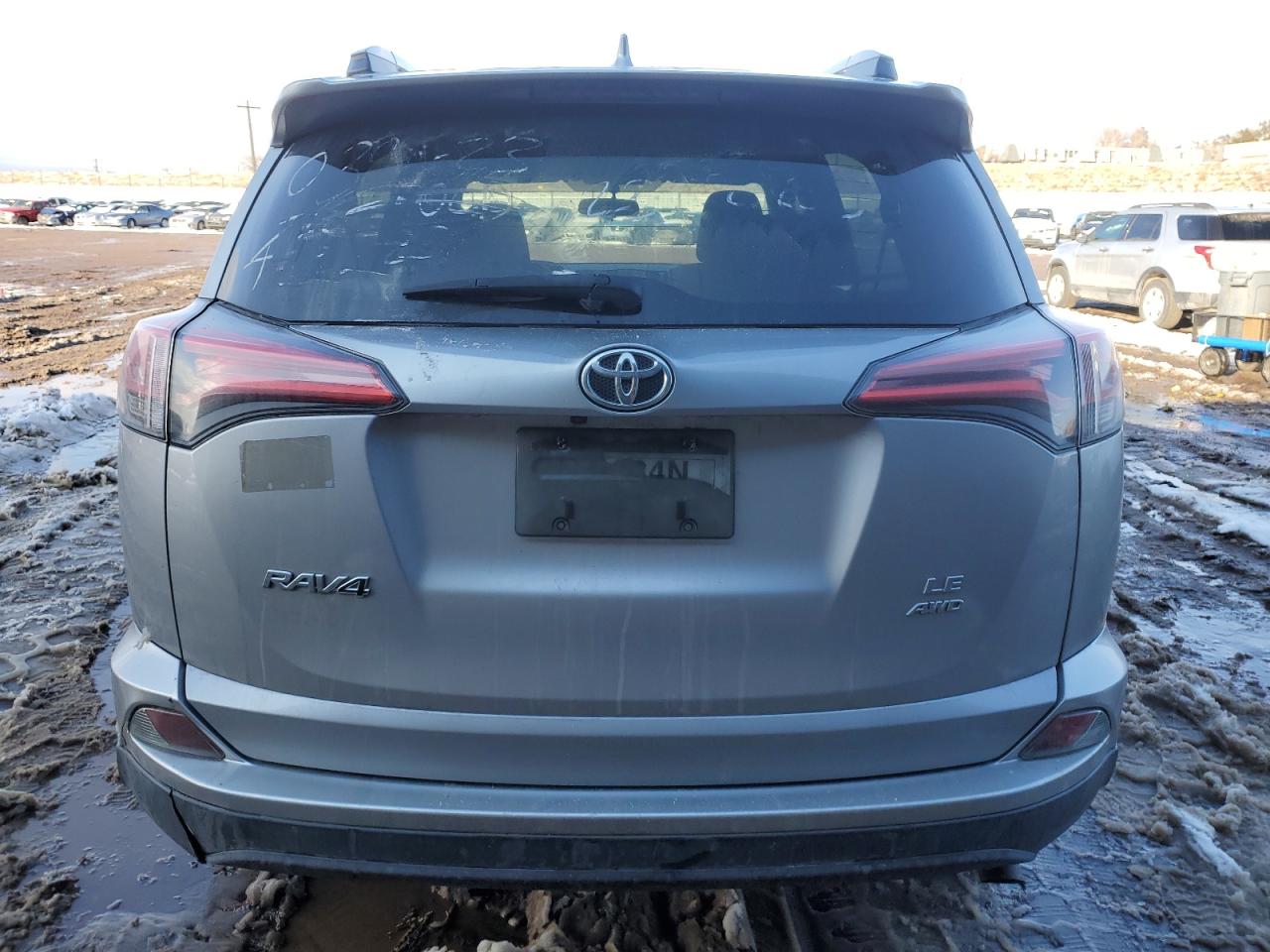 2T3BFREVXGW536279 2016 Toyota Rav4 Le