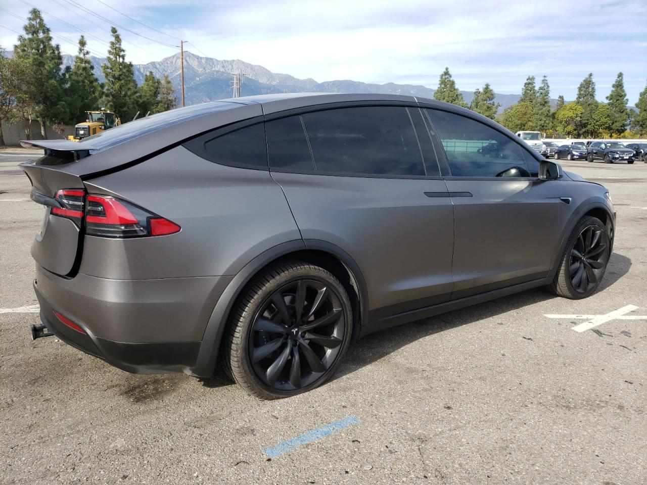 2020 Tesla Model X vin: 5YJXCDE26LF248900