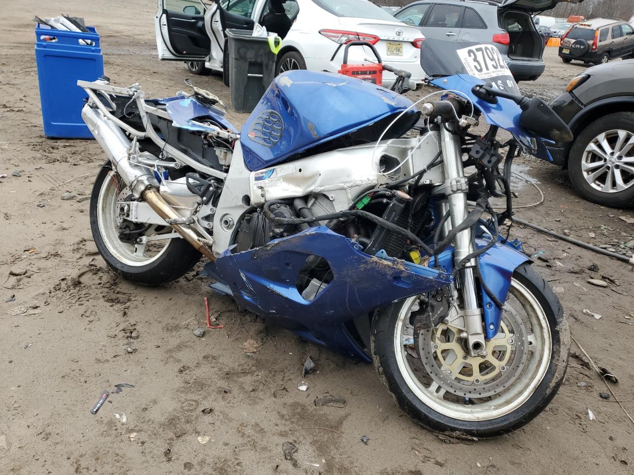 Wrecked gsxr store 600 for sale