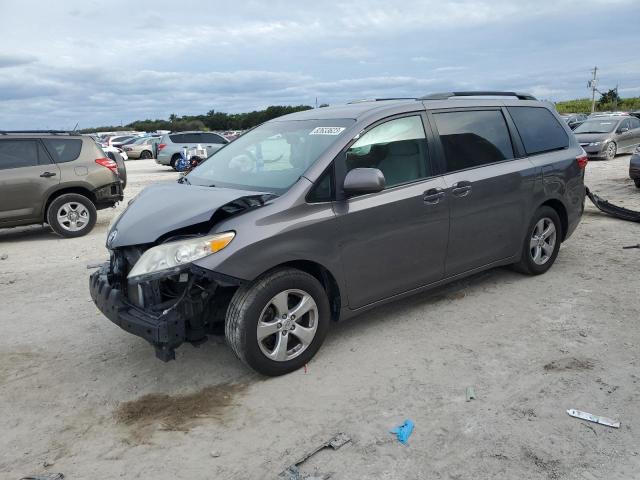 2015 Toyota Sienna LE