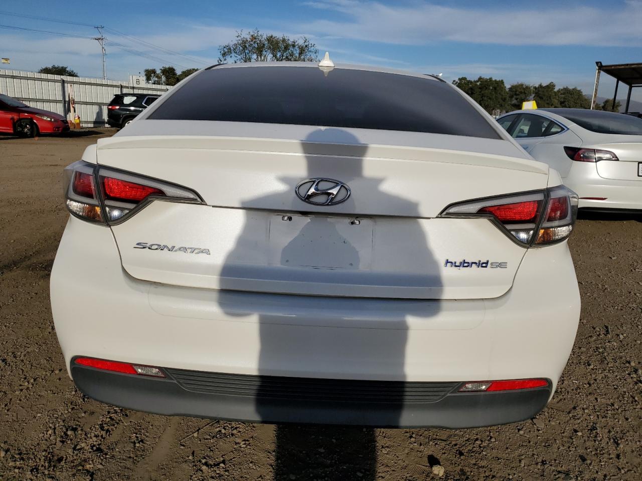 2016 Hyundai Sonata Hybrid vin: KMHE24L16GA034830