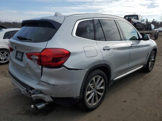 5UXTR9C56JLD65315 2018 BMW X3, photo no. 3