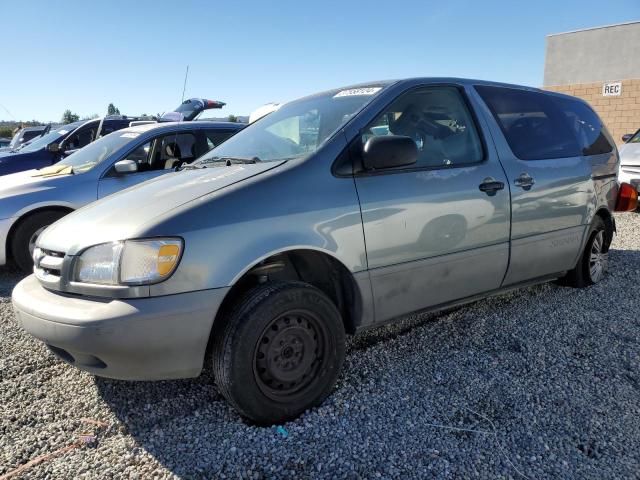 2000 Toyota Sienna CE