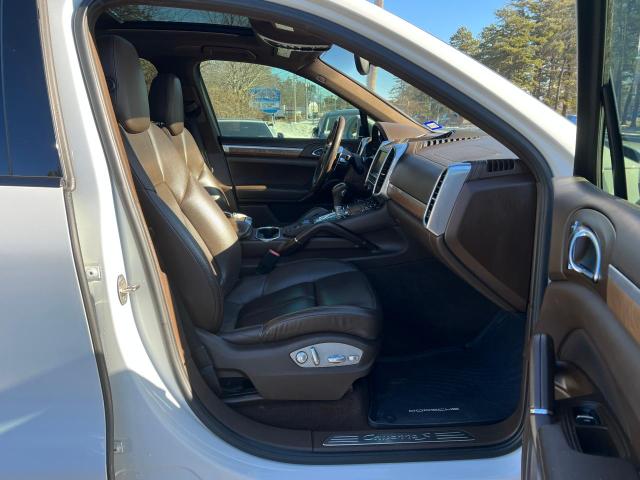 2016 PORSCHE CAYENNE SE - WP1AE2A24GLA63658