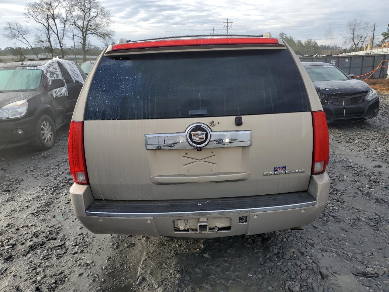 1GYFK63848R187818 2008 Cadillac Escalade Luxury