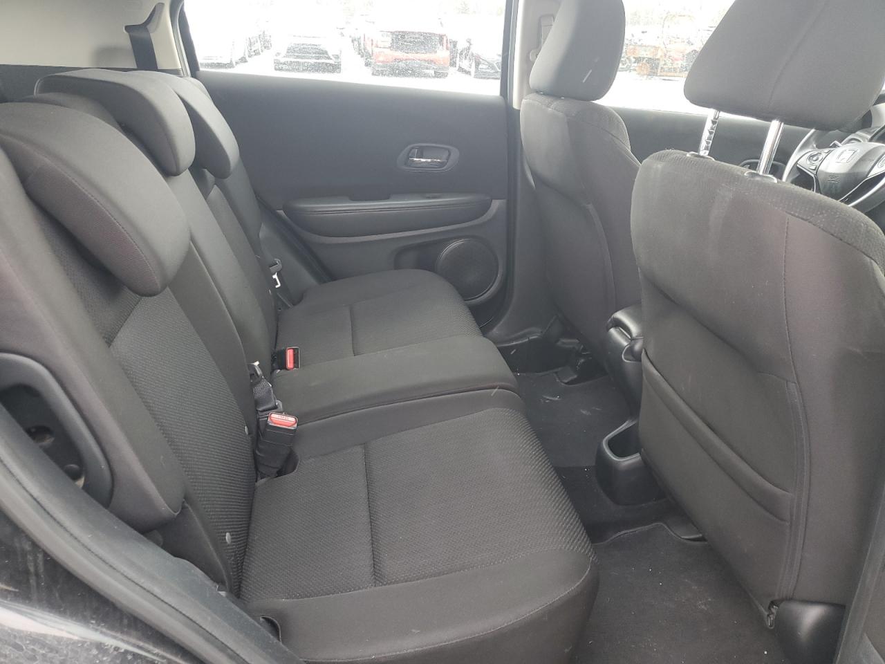 3CZRU6H38GM104475 2016 Honda Hr-V Lx