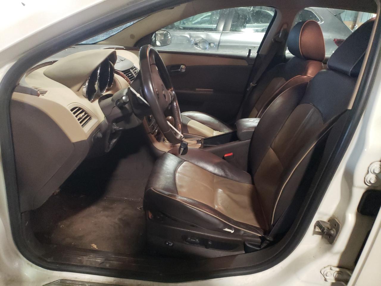 1G1ZE5EB1A4152095 2010 Chevrolet Malibu Ltz