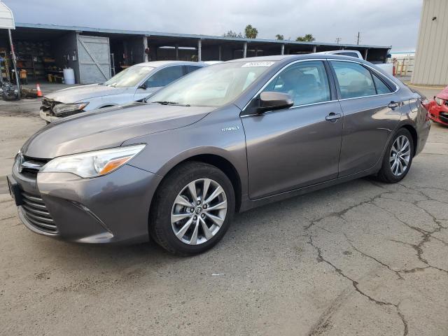 2015 Toyota Camry Hybrid 