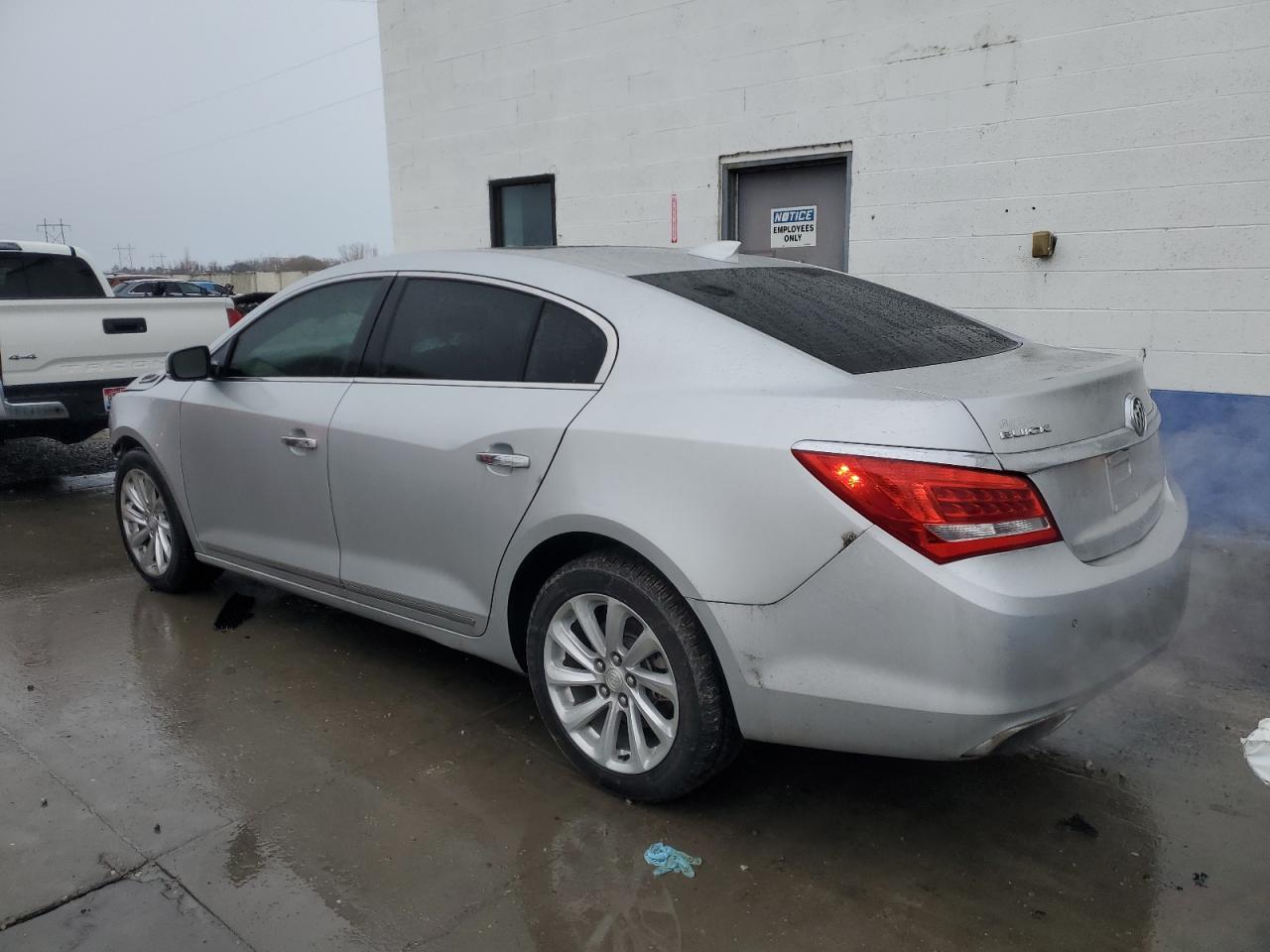 1G4GB5G38FF332551 2015 Buick Lacrosse