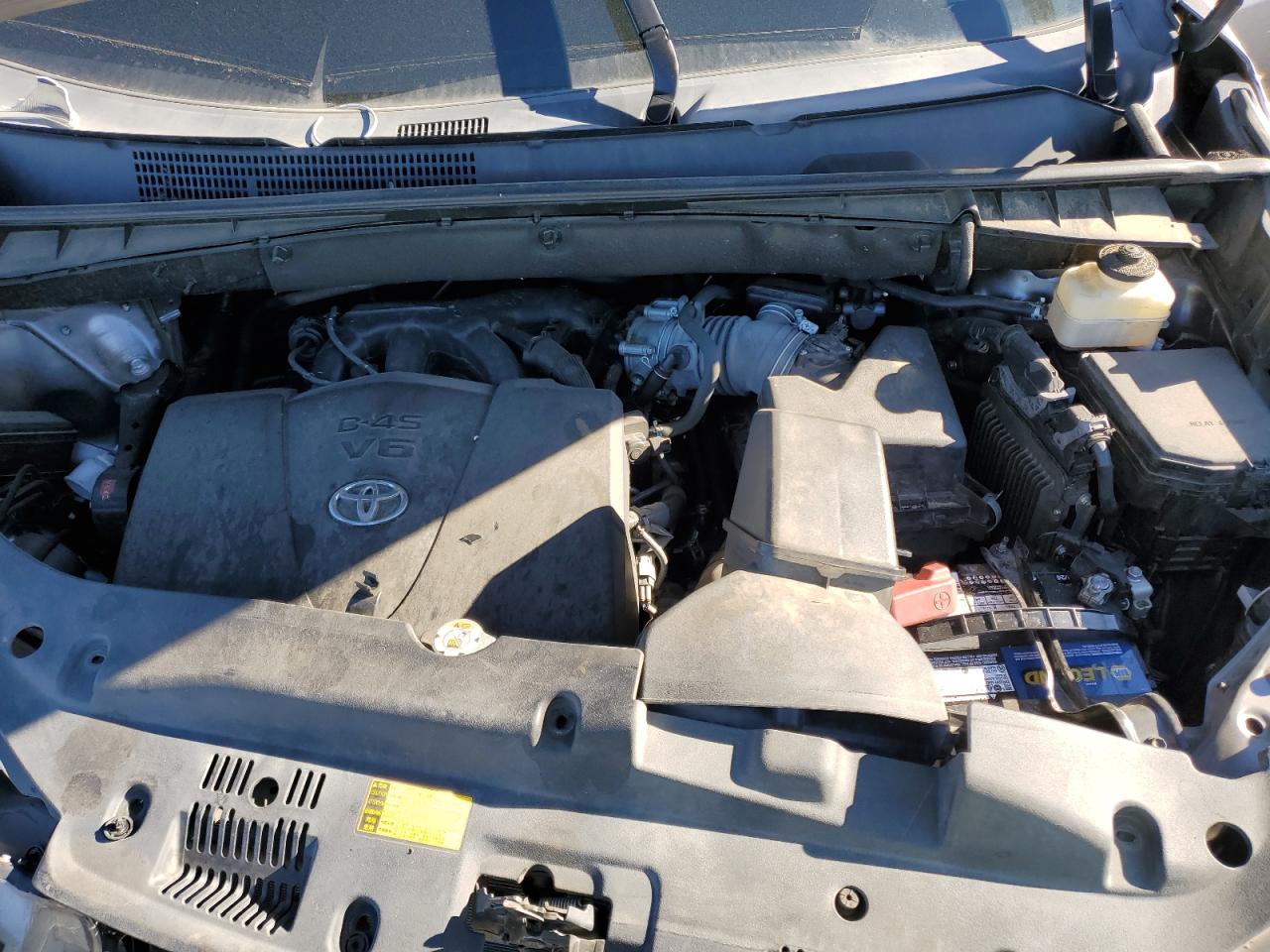 5TDKZRFHXJS541250 2018 Toyota Highlander Se