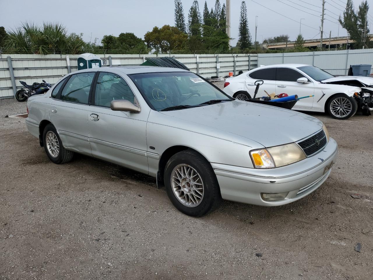 4T1BF18B9XU331600 1999 Toyota Avalon Xl