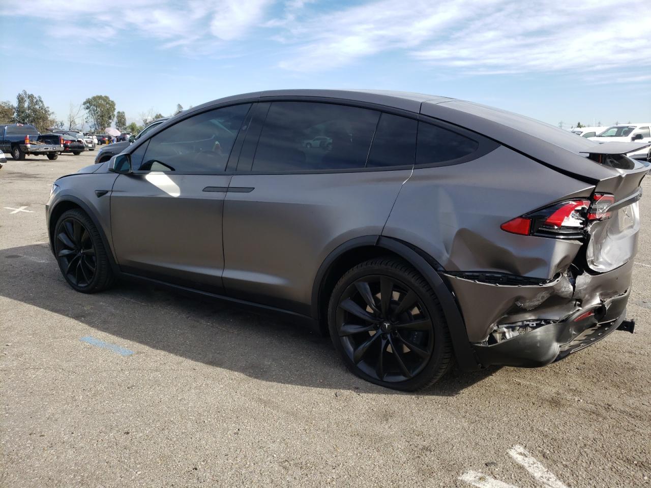 2020 Tesla Model X vin: 5YJXCDE26LF248900