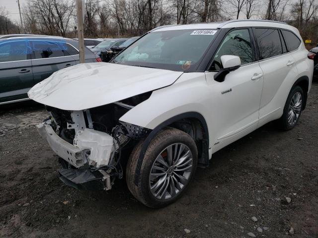 2021 Toyota Highlander Hybrid Platinum