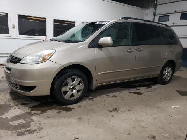 2004 Toyota Sienna XLE