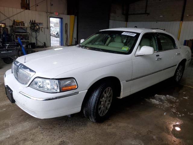 2007 Lincoln Town Car Signature