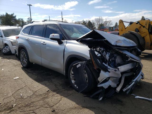 VIN 5TDFZRBH7NS180282 2022 Toyota Highlander, Platinum no.4