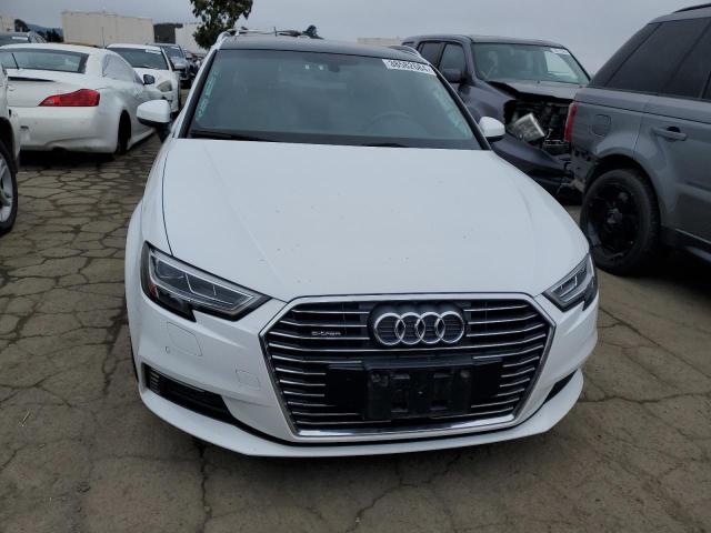 WAUTPBFF7JA081636 | 2018 AUDI A3 E-TRON