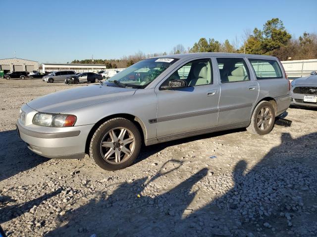 2004 Volvo V70 