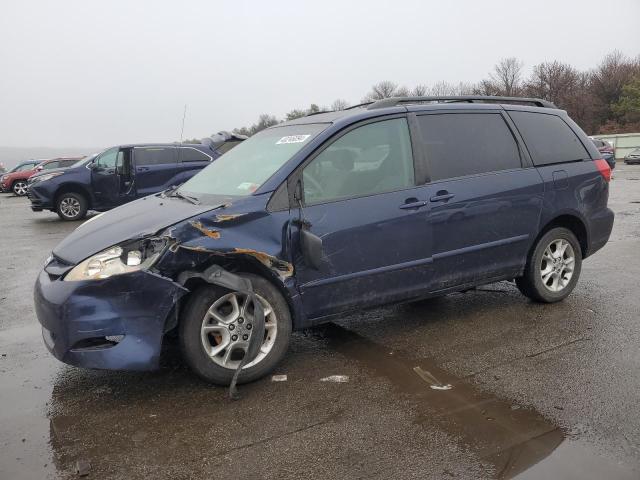 2006 Toyota Sienna LE