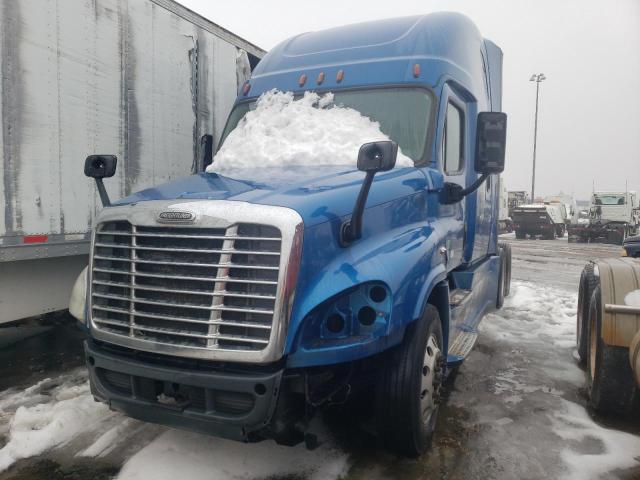 Lot #2411831824 2017 FREIGHTLINER CASCADIA 1 salvage car