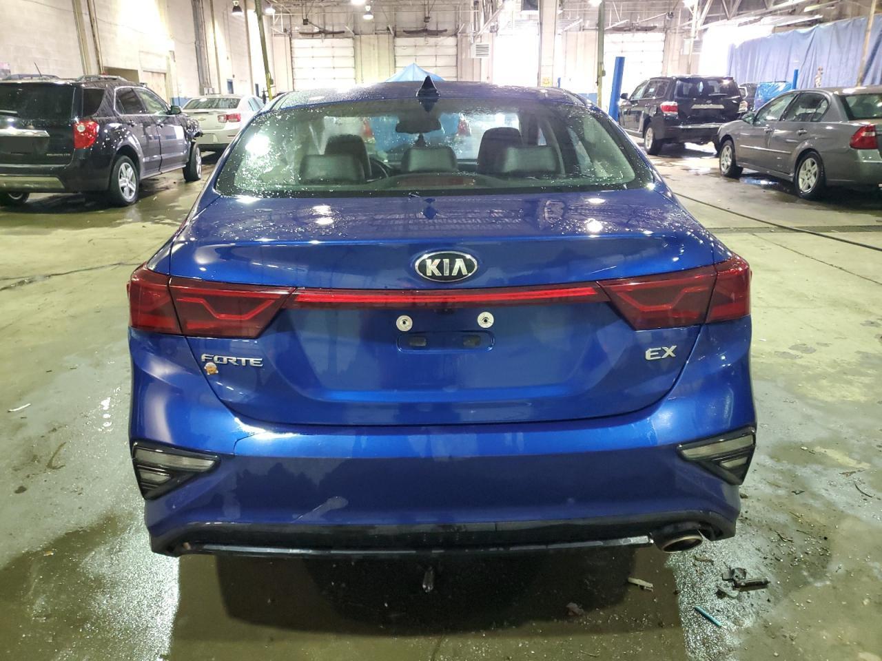 2021 Kia Forte Ex vin: 3KPF54ADXME411018